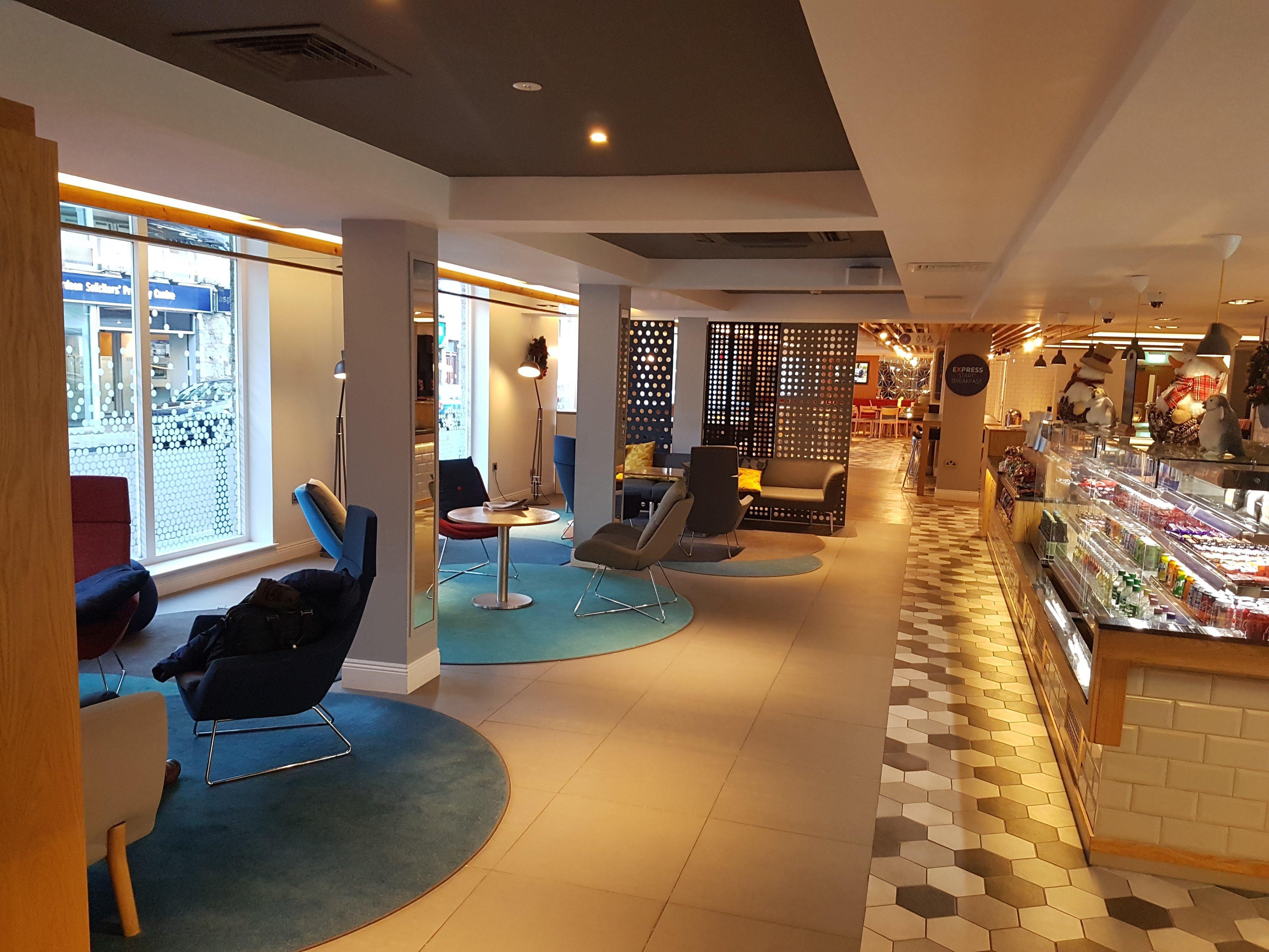 Holiday Inn Express Aberdeen City Centre, An Ihg Hotel Exterior photo